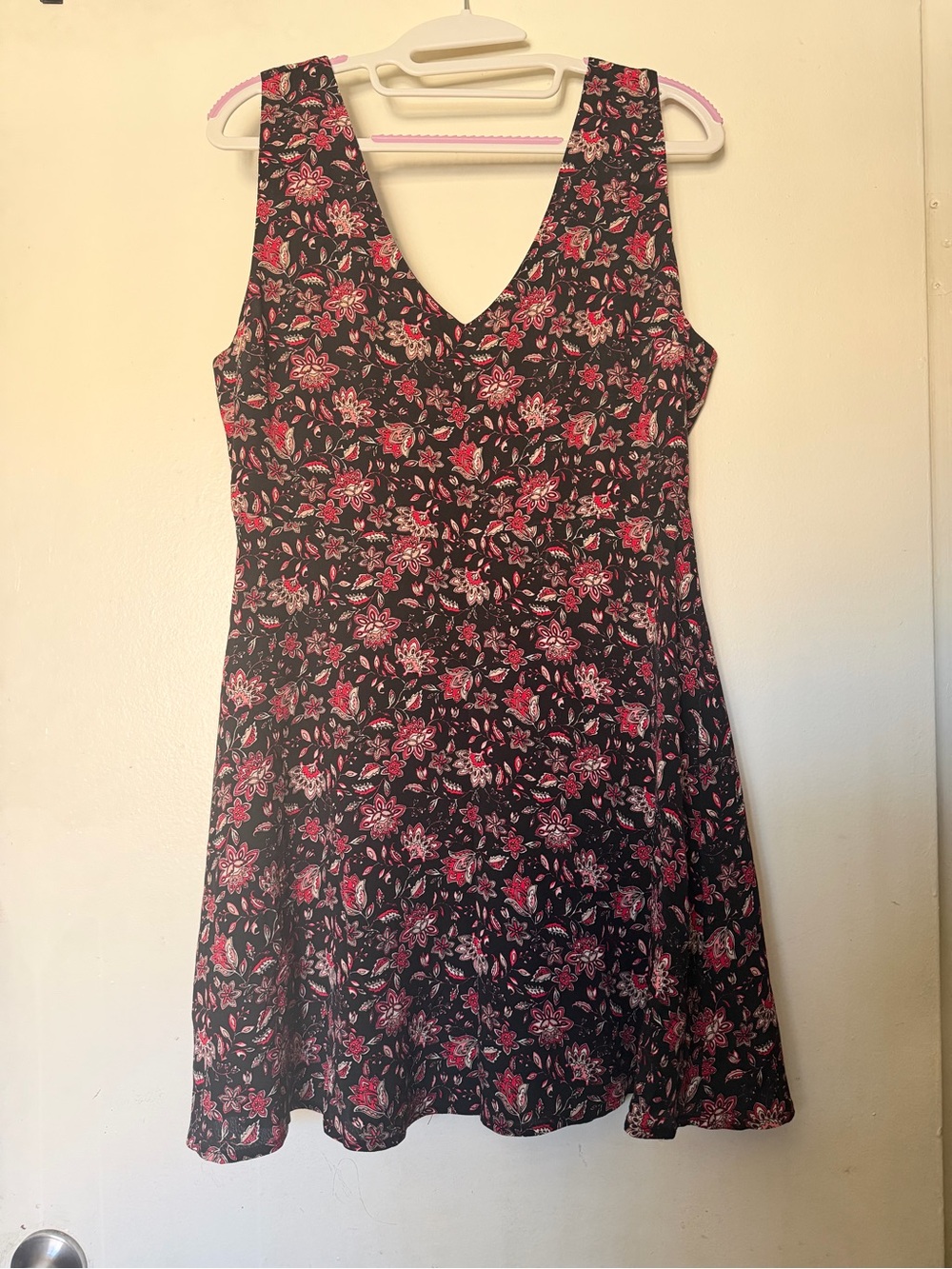 Forever 21 Floral Mini Dress Black Red Fit & Flare Size Large